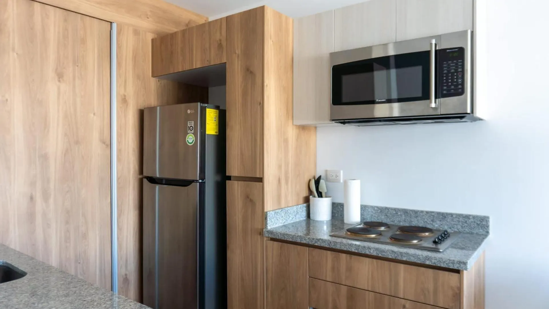 Cozy 4 Person Apartment, Pool & Beach Nearby! - Almarena 7- 402 Mazatlan