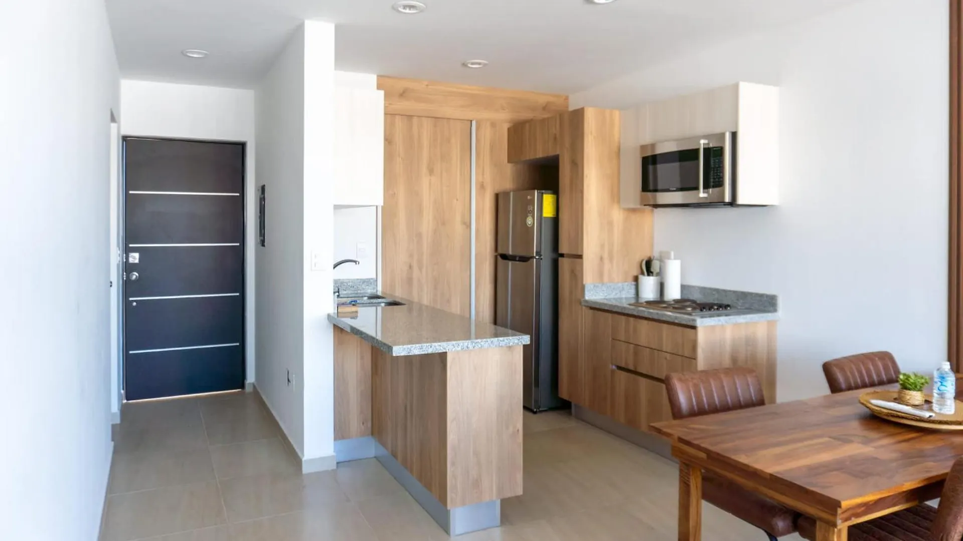 Cozy 4 Person Apartment, Pool & Beach Nearby! - Almarena 7- 402 Mazatlan Apartment